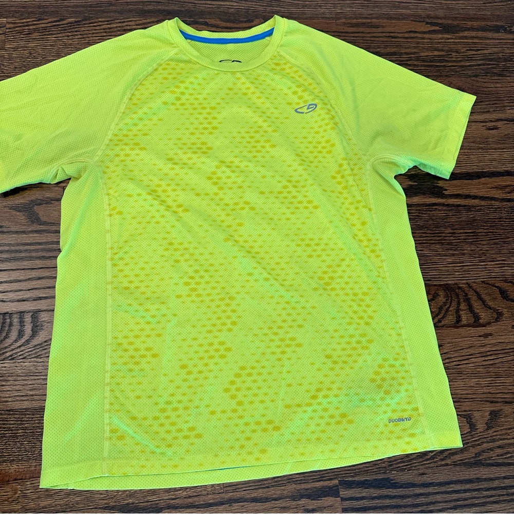 Women’s Champion Duo Dry athletic T-Shirt Medium
